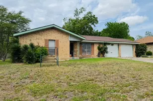 206 Loesch Dr, Elgin, TX 78621 - Photo 3