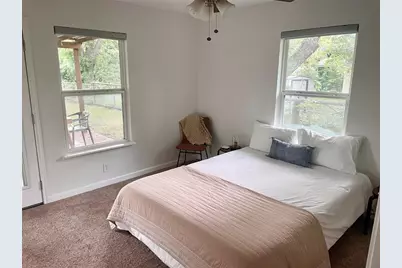 3208 Thompson Street, Austin, TX 78702 - Photo 9