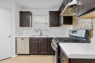 409 Ballentine Ct, Hutto, TX 78634 - Photo 11