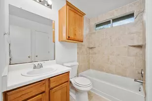 409 Ballentine Ct, Hutto, TX 78634 - Photo 15