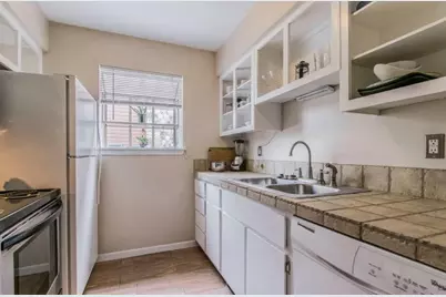 6903 Deatonhill Drive #22, Austin, TX 78745 - Photo 5