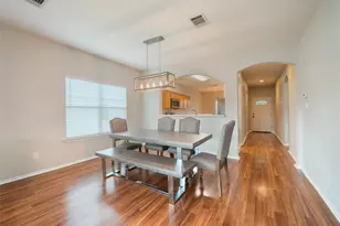 115 N Brown St, Hutto, TX 78634 - Photo 7