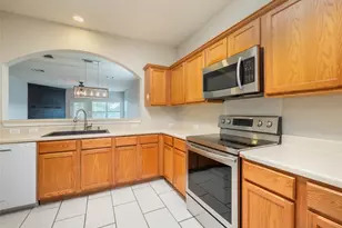 115 N Brown St, Hutto, TX 78634 - Photo 13