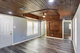 726 Kimbrough St, White Settlement, TX 76108 - Photo 5