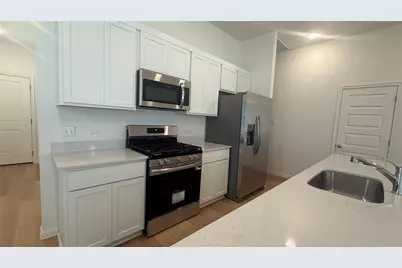 176 Hornet Street, Elgin, TX 78621 - Photo 7