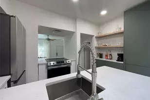 739 E Oltorf St, Austin, TX 78704 - Photo 13