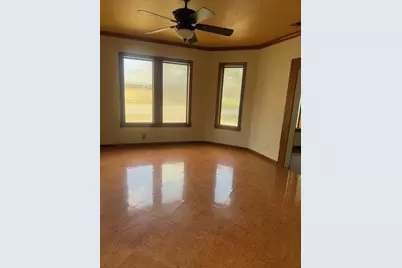 600 Pecan Avenue, Luling, TX 78648 - Photo 5