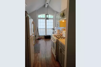 1019 San Jacinto Street, Lockhart, TX 78644 - Photo 3