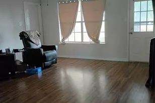 1019 San Jacinto St, Lockhart, TX 78644 - Photo 11