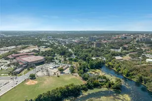 1011 Hackberry St, San Marcos, TX 78666 - Photo 33