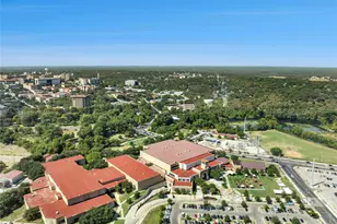 1011 Hackberry St, San Marcos, TX 78666 - Photo 27