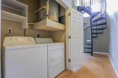 910 W 25th Street #606, Austin, TX 78705 - Photo 11
