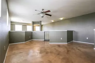 910 W 25th St, Austin, TX 78705 - Photo 23