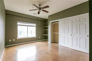 910 W 25th St, Austin, TX 78705 - Photo 21