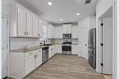 512 Twisted Oaks Lane, Buda, TX 78610 - Photo 7