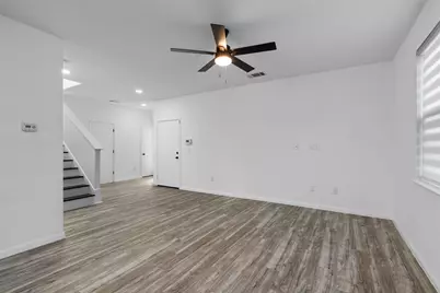 512 Twisted Oaks Lane, Buda, TX 78610 - Photo 3