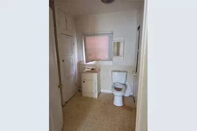 1510 A Street, Floresville, TX 78114 - Photo 19