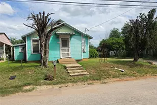 1510 A St, Floresville, TX 78114 - Photo 31