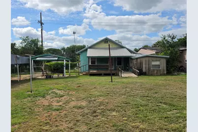 1510 A Street, Floresville, TX 78114 - Photo 9