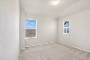 204 Crescent St, Georgetown, TX 78626 - Photo 9