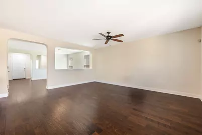 7632 Knockfin Drive, Austin, TX 78744 - Photo 9