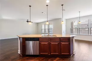 7632 Knockfin Dr, Austin, TX 78744 - Photo 5