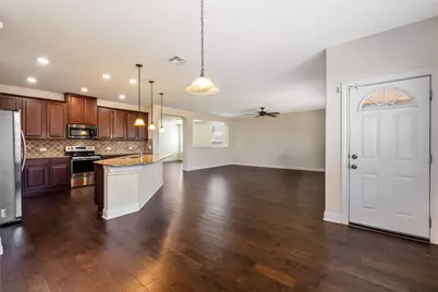 7632 Knockfin Drive, Austin, TX 78744 - Photo 7