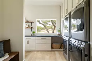 220 Fawn Meadow Dr, Dripping Springs, TX 78620 - Photo 25