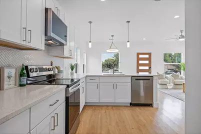 7310 Carver Avenue #1, Austin, TX 78752 - Photo 11