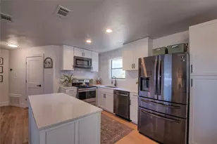 20811 Trapper Ln, Lago Vista, TX 78645 - Photo 17