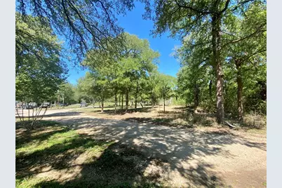 8610 Showers Drive, Elgin, TX 78621 - Photo 5