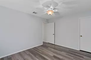 11809 Eubank Dr, Austin, TX 78758 - Photo 25