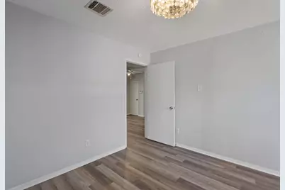 11809 Eubank Drive, Austin, TX 78758 - Photo 13