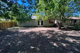 4406 Dovewood Dr, Austin, TX 78744 - Photo 3