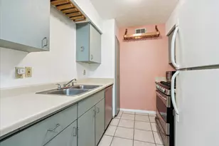 505 W 7th St, Austin, TX 78701 - Photo 9