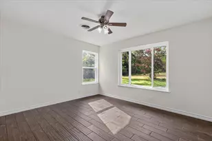 28 Lost Pines Ave, Bastrop, TX 78602 - Photo 23