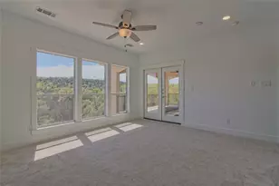 125 Waterford Ln, Georgetown, TX 78628 - Photo 25