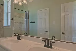 125 Waterford Ln, Georgetown, TX 78628 - Photo 21