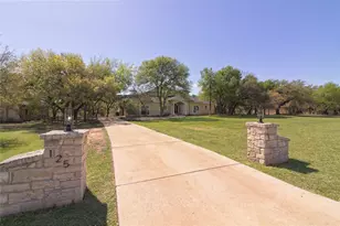 125 Waterford Ln, Georgetown, TX 78628 - Photo 3