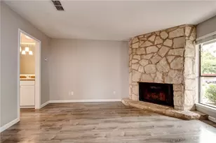 4307 S 1st St, Austin, TX 78745 - Photo 9