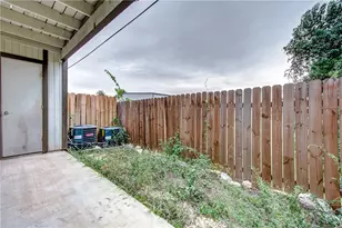 4307 S 1st St, Austin, TX 78745 - Photo 27