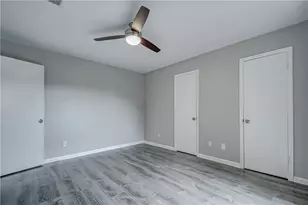 4307 S 1st St, Austin, TX 78745 - Photo 23