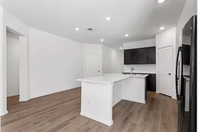 625 Waterway Avenue, Hutto, TX 78634 - Photo 5