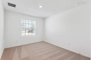 625 Waterway Ave, Hutto, TX 78634 - Photo 9