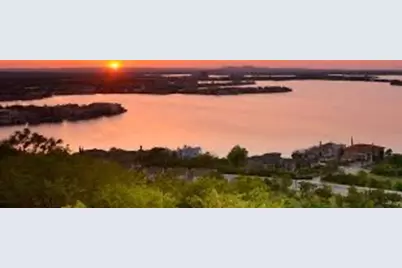 112 Winchester, Horseshoe Bay, TX 78657 - Photo 7