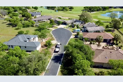 112 Winchester, Horseshoe Bay, TX 78657 - Photo 3