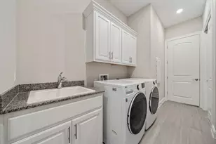 203 Martingale St, Georgetown, TX 78633 - Photo 13