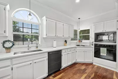 7600 Kiva Drive, Austin, TX 78749 - Photo 3