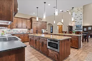 1951 Bridlewood Ranches Dr, San Marcos, TX 78666 - Photo 5