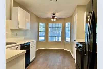 2105 Balsam Way, Round Rock, TX 78665 - Photo 9
